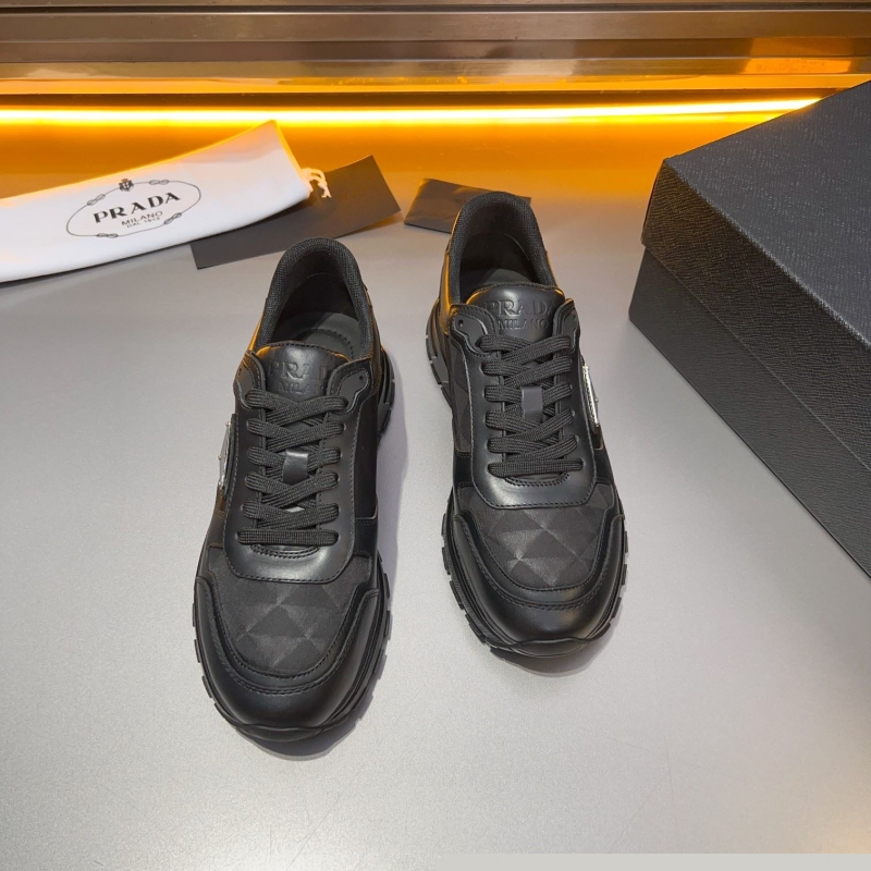 Pra*a casual shoes